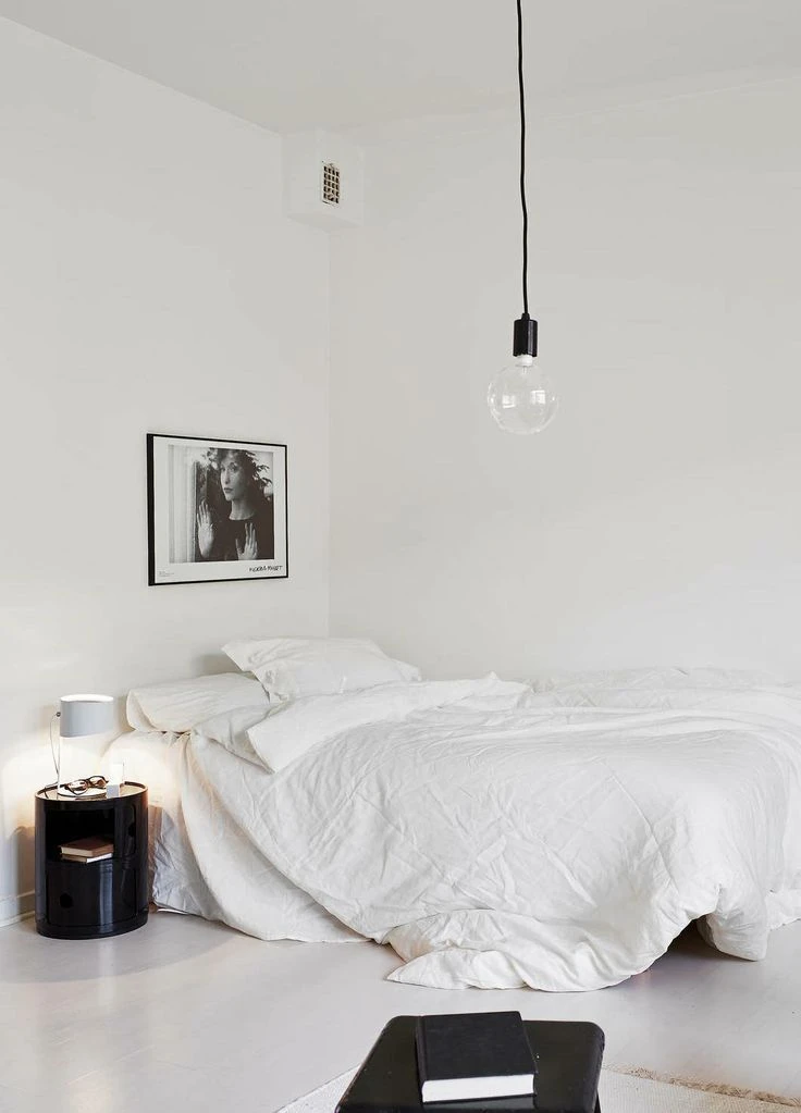 Minimalist Bedroom 8